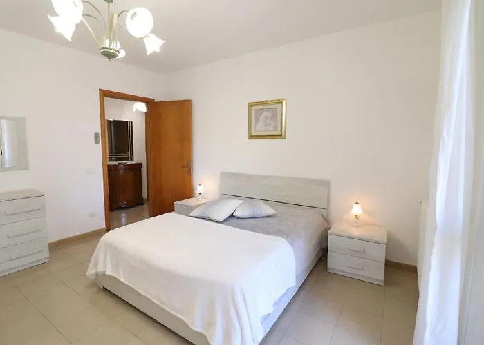 Casa Ambra A 度假居 *